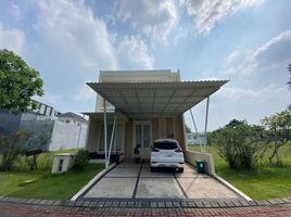 4 Bedroom House for sale in Dukuhpakis, Surabaya, Dukuhpakis