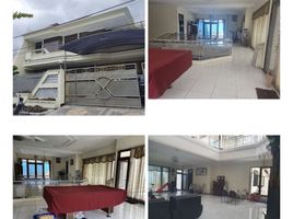 6 Bedroom House for sale in Dukuhpakis, Surabaya, Dukuhpakis