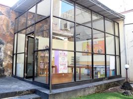 Maison 6 chambre à vendre à Tenggilis Mejoyo, East Jawa, Tenggilis Mejoyo