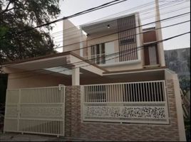 4 Schlafzimmer Villa zu verkaufen in Rungkut, East Jawa, Rungkut