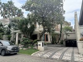 5 Bedroom House for sale in Dukuhpakis, Surabaya, Dukuhpakis