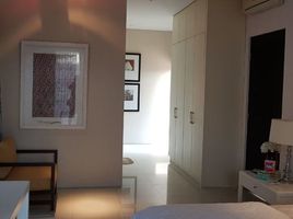 4 Bedroom House for rent in East Jawa, Lakarsantri, Surabaya, East Jawa