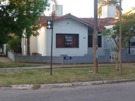 2 Bedroom House for sale in Quilmes, Buenos Aires, Quilmes