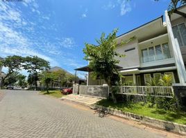 5 Bedroom Villa for sale in Mulyorejo, Surabaya, Mulyorejo