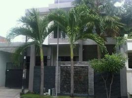 3 Kamar Rumah for rent in Surabaya, East Jawa, Dukuhpakis, Surabaya