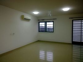 4 Schlafzimmer Wohnung zu vermieten in Selangor, Damansara, Petaling, Selangor