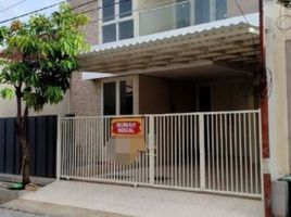 4 Schlafzimmer Villa zu verkaufen in Tambaksari, East Jawa, Tambaksari