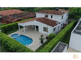 5 Bedroom Villa for sale in Cundinamarca, La Mesa, Cundinamarca