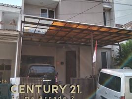 4 Schlafzimmer Villa zu verkaufen in Pesanggrahan, Jakarta, Pesanggrahan