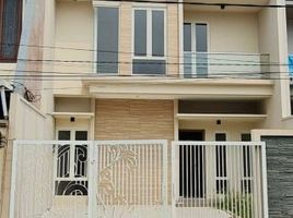 5 Habitación Casa en venta en Tenggilis Mejoyo, East Jawa, Tenggilis Mejoyo