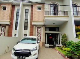 4 Kamar Rumah for sale in Bekasi Selatan, Bekasi, Bekasi Selatan