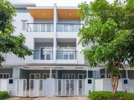 3 Phòng ngủ Nhà phố for sale in Quận 9, TP.Hồ Chí Minh, Phú Hữu, Quận 9