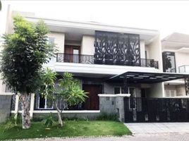 4 Kamar Rumah for sale in Lakarsantri, Surabaya, Lakarsantri