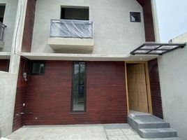 3 Habitación Casa en venta en Tenggilis Mejoyo, East Jawa, Tenggilis Mejoyo