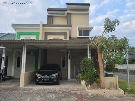 3 Schlafzimmer Haus zu verkaufen in Sukolilo, East Jawa, Sukolilo