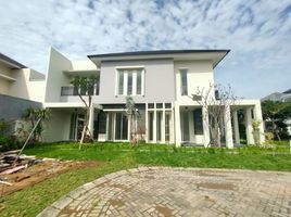 5 Bedroom House for sale in Surabaya, East Jawa, Lakarsantri, Surabaya