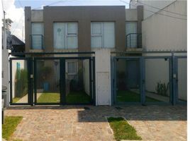 2 Bedroom House for sale in Quilmes, Buenos Aires, Quilmes