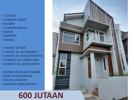 3 Bedroom House for sale in Gayungan, Surabaya, Gayungan