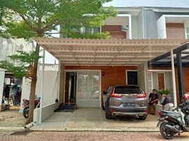 4 Bedroom Villa for sale in Halim Perdanakusuma Airport, Makasar, Kramat Jati