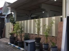 4 Schlafzimmer Haus zu verkaufen in Karangpilang, East Jawa, Karangpilang