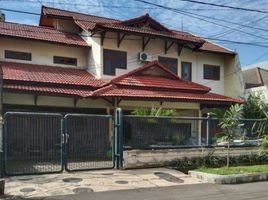 4 Kamar Rumah for sale in Gayungan, Surabaya, Gayungan