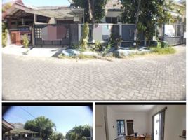 4 Kamar Rumah for sale in Wonocolo, Surabaya, Wonocolo