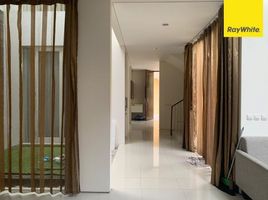 4 Bedroom House for rent in Surabaya, East Jawa, Lakarsantri, Surabaya