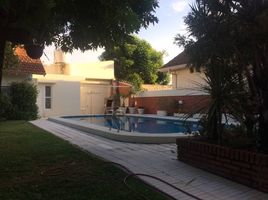 4 Bedroom House for sale in Quilmes, Buenos Aires, Quilmes