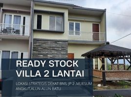 4 Habitación Villa en venta en Gayungan, East Jawa, Gayungan