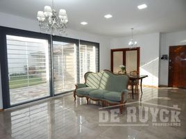 3 Bedroom Villa for sale in Quilmes, Buenos Aires, Quilmes