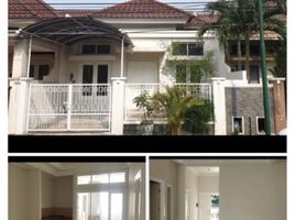 4 Bedroom House for sale in Wonokromo, Surabaya, Wonokromo