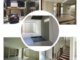 5 Habitación Villa en venta en Lakarsantri, East Jawa, Lakarsantri