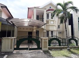 4 Kamar Rumah for rent in Lakarsantri, Surabaya, Lakarsantri