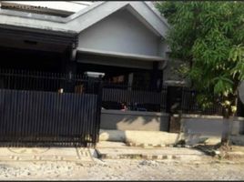 Maison 4 chambre à vendre à Tenggilis Mejoyo, East Jawa, Tenggilis Mejoyo