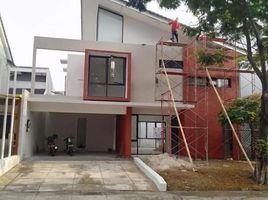 4 Bedroom House for sale in Lemahabang, Bekasi, Lemahabang