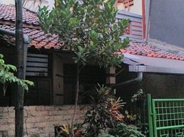 4 Bedroom House for sale in Jambangan, Surabaya, Jambangan