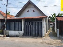 4 Schlafzimmer Villa zu verkaufen in Sawahan, East Jawa, Sawahan