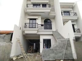 4 Bedroom Villa for sale in Medistra Hospital, Mampang Prapatan, Pancoran