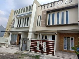 Villa 5 chambre à vendre à Blimbing, East Jawa, Blimbing