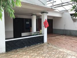 4 Bedroom House for rent in East Jawa, Dukuhpakis, Surabaya, East Jawa