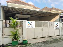 3 Habitación Villa en venta en Wiyung, East Jawa, Wiyung