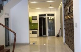 Сдаётся дом, 5 спален, 125 м², Ngũ Hành Sơn
