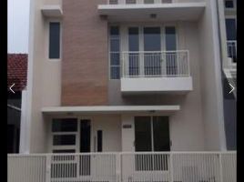 4 Bedroom House for sale in Kenjeran, Surabaya, Kenjeran