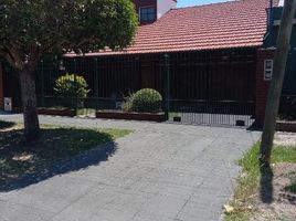 2 Bedroom House for sale in Quilmes, Buenos Aires, Quilmes