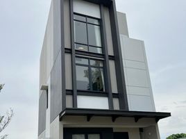 2 침실 주택을(를) Pondok Aren, 귤에서 판매합니다., Pondok Aren