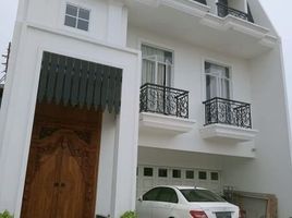 4 Bedroom Villa for sale in Kembangan, Jakarta Barat, Kembangan