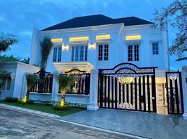 7 Bedroom Villa for sale in MRT Blok A, Kebayoran Baru, Pesanggrahan