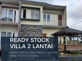 4 Bedroom Villa for sale in Gayungan, Surabaya, Gayungan