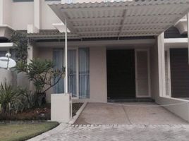 4 Bedroom House for rent in East Jawa, Lakarsantri, Surabaya, East Jawa