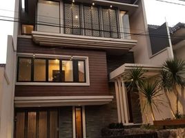 5 Bedroom House for sale in Siloam Hospitals Surabaya, Gubeng, Gubeng